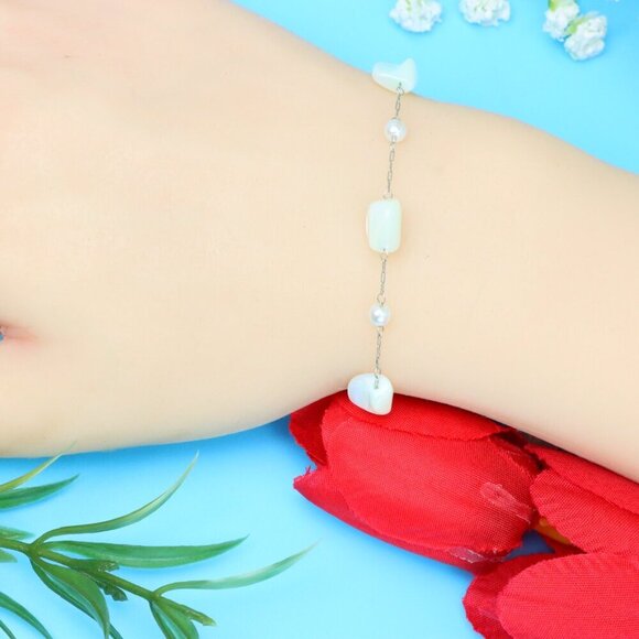 Chic & Stylish Bracelet – A Thoughtful Gift for Women and Girls, DYC1404 - Picture 2 of 7